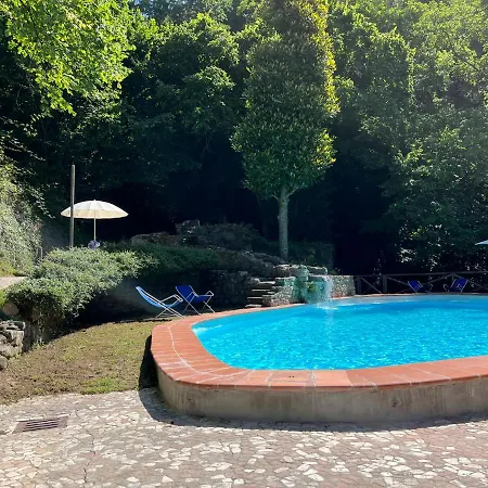 Molin Barletta - House With Private Pool Marliana, Toscana