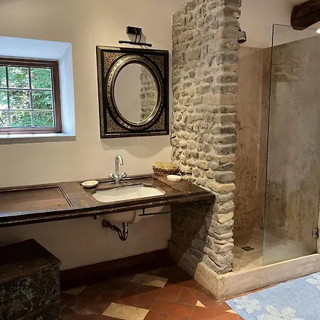 Molin Barletta, Private Pool, Nature - Marliana, Toscana Villa Marliana